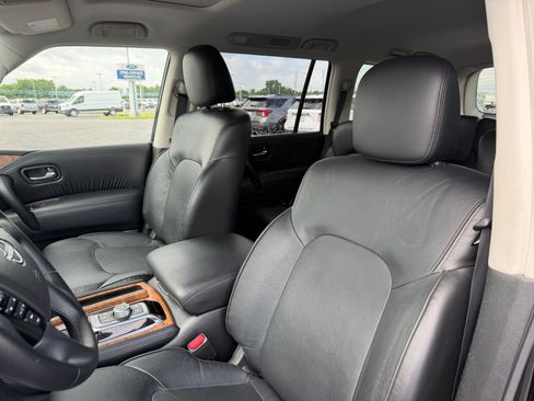 Used 2021 Nissan Armada SL w/ Captain's Chairs Package AWD/4WD image 12