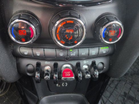 Used 2015 MINI Cooper S image 12