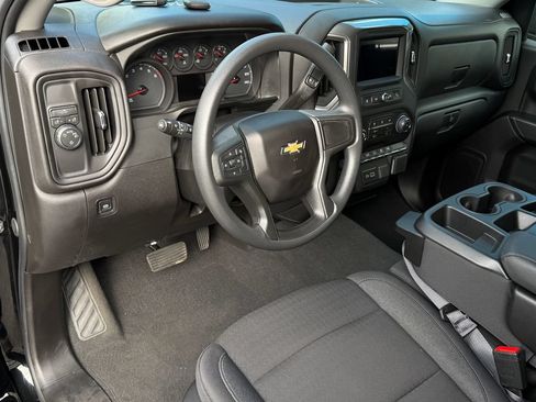 Used 2026 Chevrolet Silverado 1500 Custom w/ LPO, Dark Essentials Package RWD image 4