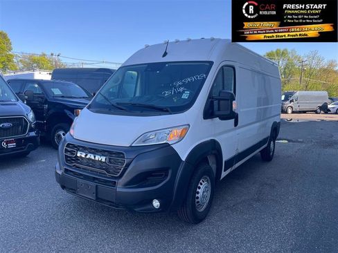 Used 2025 RAM ProMaster 3500 w/ Convenience Group image 3