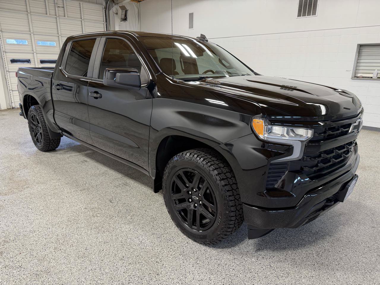 Used 2022 Chevrolet Silverado 1500 RST w/ Z71 Off-Road Package AWD/4WD image 4