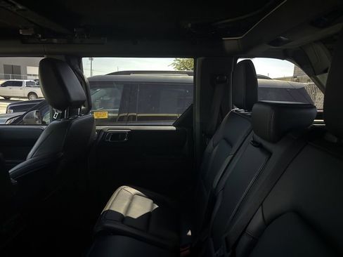 Certified 2025 Ford Bronco Outer Banks w/ Sasquatch Package AWD/4WD image 16