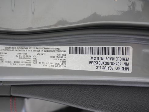 Used 2024 Dodge Durango GT AWD/4WD image 38