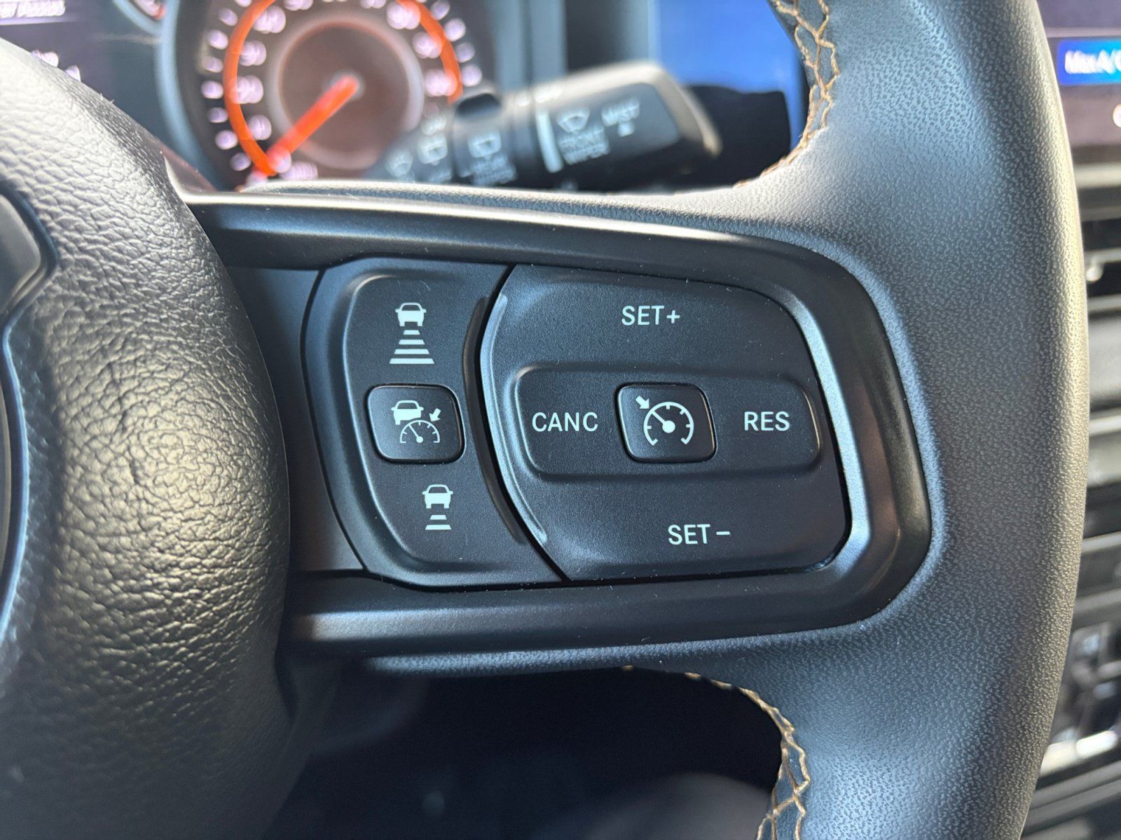 Used 2024 Jeep Wrangler Unlimited Sport AWD/4WD image 18