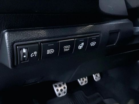 Certified 2025 Toyota Corolla GR image 31