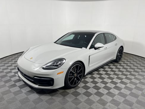 Certified 2023 Porsche Panamera Platinum Edition RWD image 11