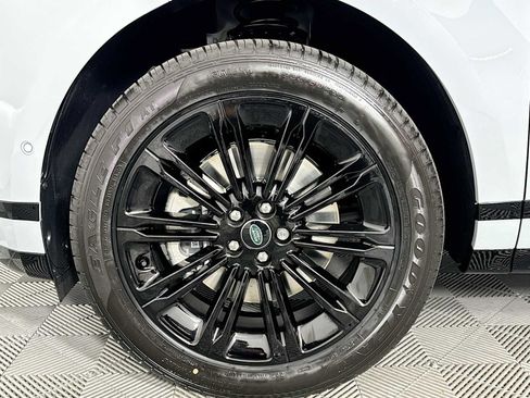 New 2024 Land Rover Range Rover Evoque Dynamic SE image 30