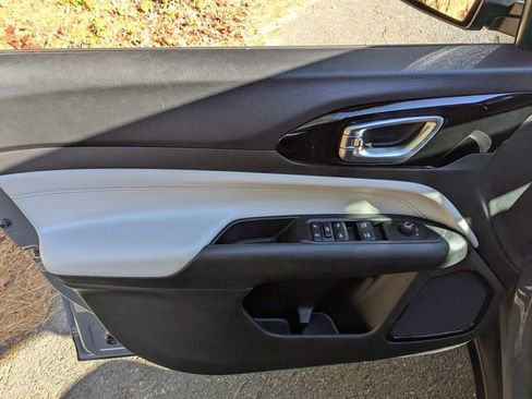 Certified 2022 Jeep Compass Limited image 10