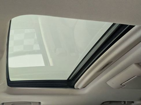 Used 2017 Chevrolet Tahoe LT image 13