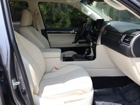 Used 2022 Lexus GX 460 Premium w/ Premium Plus Package AWD/4WD image 23