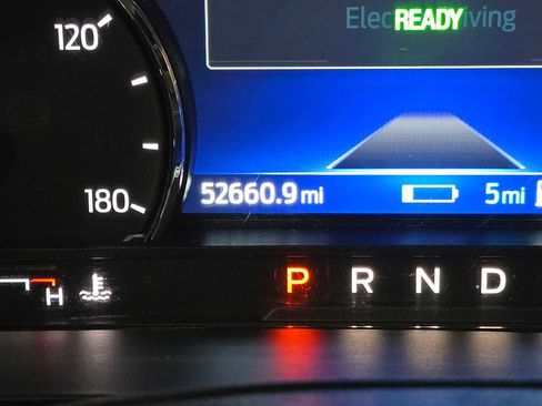 Used 2022 Ford Escape SE w/ Convenience Package FWD image 28