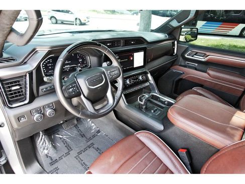 Used 2025 GMC Sierra 1500 Denali Ultimate AWD/4WD image 12