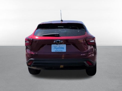 Used 2024 Chevrolet Trax RS w/ Driver Confidence Package FWD image 6