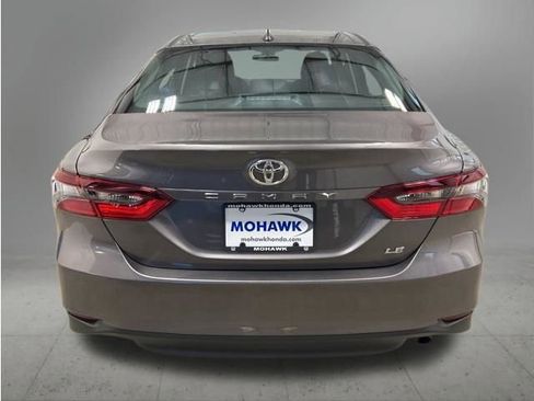 Used 2023 Toyota Camry LE FWD image 4