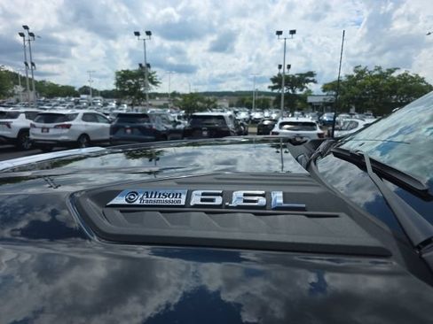 Used 2025 Chevrolet Silverado 3500 LTZ AWD/4WD image 14