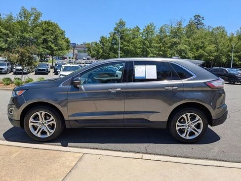 Used 2018 Ford Edge Titanium w/ Equipment Group 301A FWD image 10