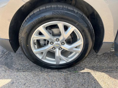 Used 2019 Chevrolet Equinox Premier image 25