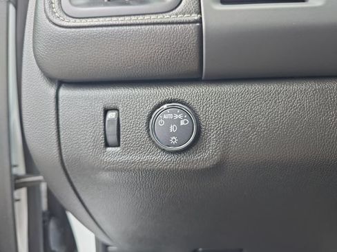 Certified 2021 GMC Canyon Denali RWD image 23