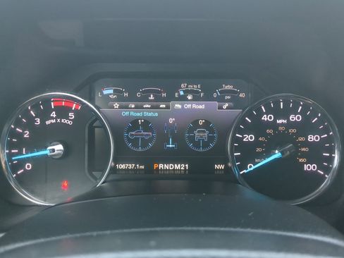 Certified 2019 Ford F250 Lariat w/ Lariat Value Package image 25