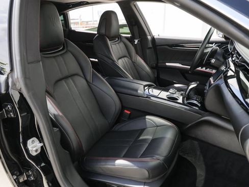 Used 2019 Maserati Quattroporte S GranSport RWD image 20