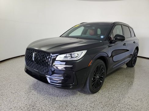 Used 2023 Lincoln Corsair Reserve w/ Equipment Group 202A AWD/4WD image 2