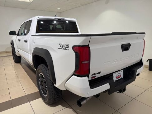 New 2026 Toyota Tacoma TRD Off-Road AWD/4WD image 3