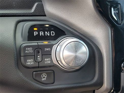 Used 2025 RAM 1500 Laramie image 19