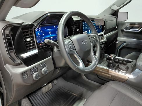 Used 2024 Chevrolet Silverado 1500 RST w/ All Star Edition Plus AWD/4WD image 7