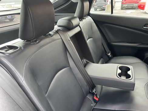 Used 2019 Toyota Prius XLE image 18