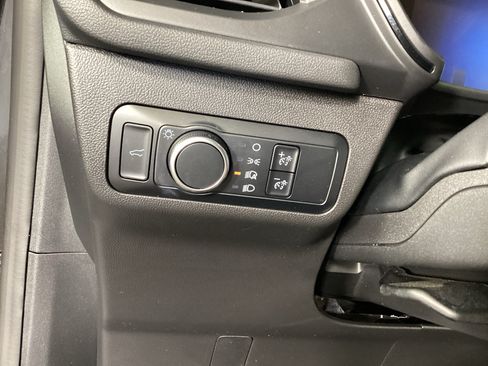 Used 2024 Ford Escape ST-Line w/ Tech Pack #1 AWD/4WD image 19