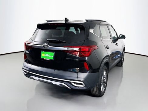 Used 2021 Kia Seltos S image 10