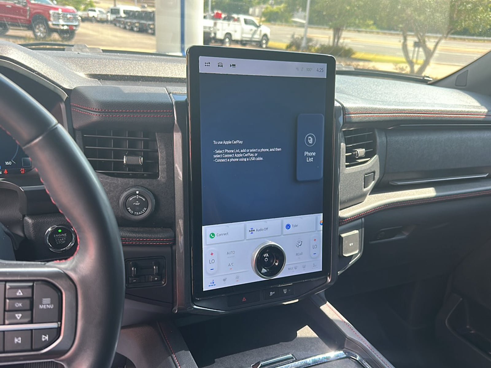 Used 2023 Ford Expedition Limited RWD image 16