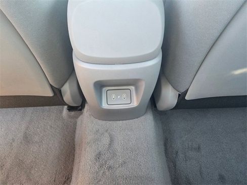 New 2025 Hyundai Elantra SEL image 12