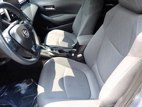 Used 2021 Toyota Corolla LE FWD image 10
