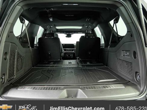 New 2026 Chevrolet Suburban High Country w/ Sun And Tow Package image 33