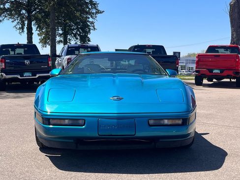 Used 1992 Chevrolet Corvette Coupe RWD image 3
