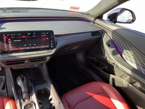 Used 2024 Dodge Charger Daytona R/T w/ Plus Group AWD/4WD image 12