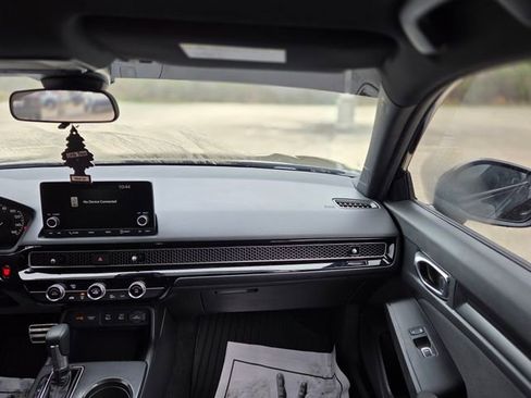 Used 2025 Honda Civic Sport image 18