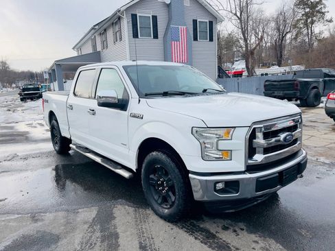Used 2015 Ford F150 XLT w/ Trailer Tow Package image 3