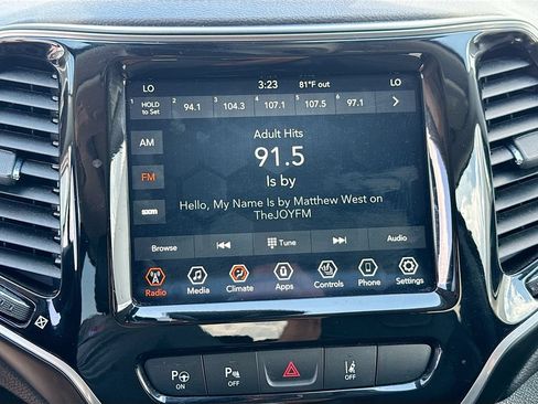 Used 2021 Jeep Cherokee Limited w/ Mopar Interior Package AWD/4WD image 14