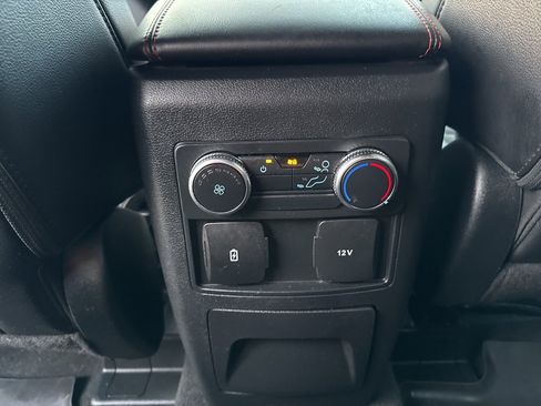 Used 2022 Ford Explorer ST-Line image 11