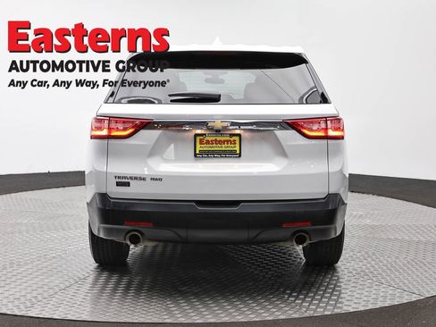 Used 2021 Chevrolet Traverse LS AWD/4WD image 6
