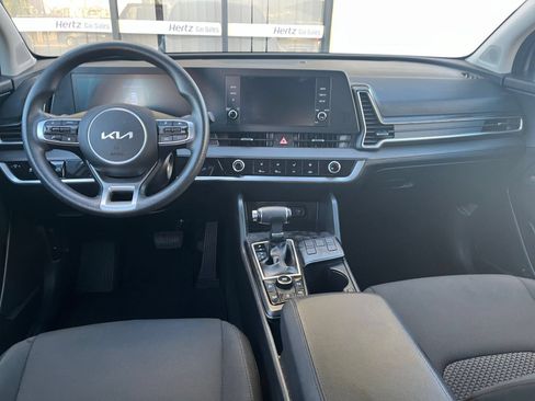 Used 2025 Kia Sportage LX FWD image 31