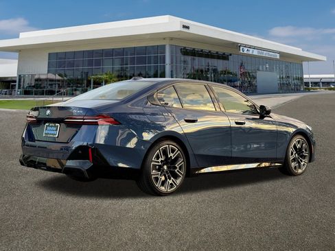 New 2026 BMW 530i xDrive w/ M Sport Package image 11