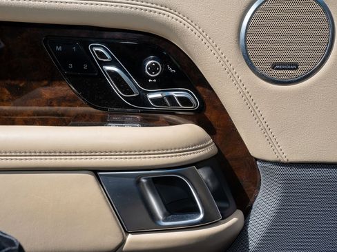 Used 2021 Land Rover Range Rover Westminster Edition image 28