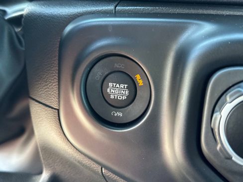 Used 2023 Jeep Gladiator Mojave w/ LED Lighting Group AWD/4WD image 29