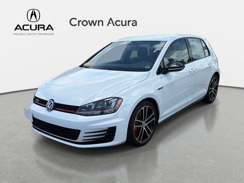 Used 2017 Volkswagen Golf 4-Door FWD image 2