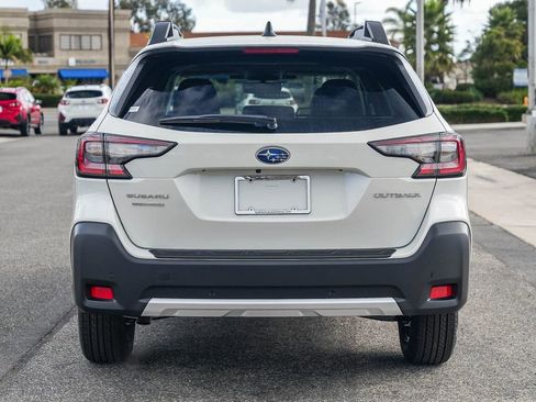New 2025 Subaru Outback Limited image 5