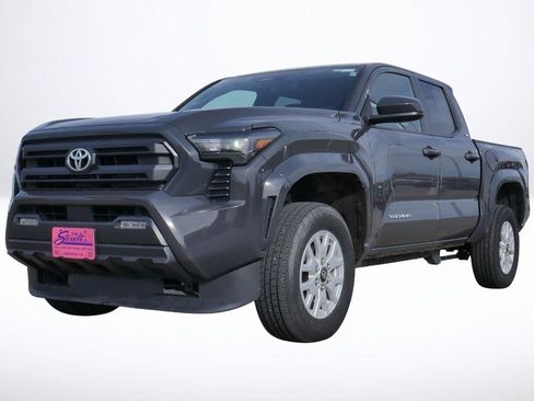 Used 2024 Toyota Tacoma SR5 image 8