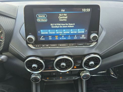 Used 2024 Nissan Sentra SV FWD image 16